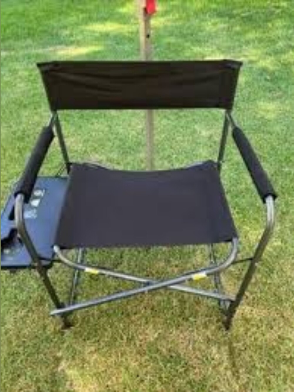 BNWT Member's Mark™Oversized Director's Chair. With a side table W/drink Holder